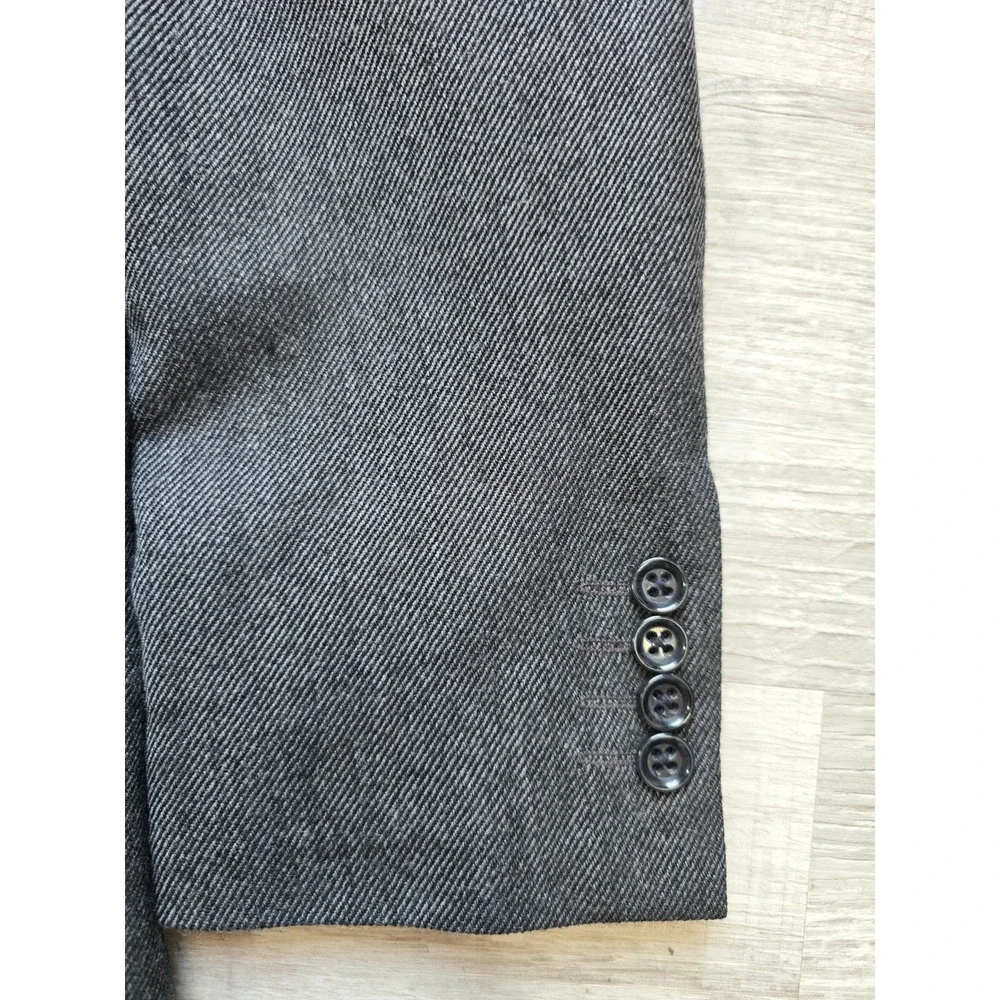Stafford Men's Gray Herringbone Sport Coat Blazer 2 Button Center Vent Size 46R
